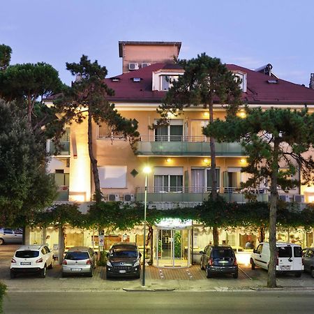 Hotel Mimosa Lignano Sabbiadoro Extérieur photo
