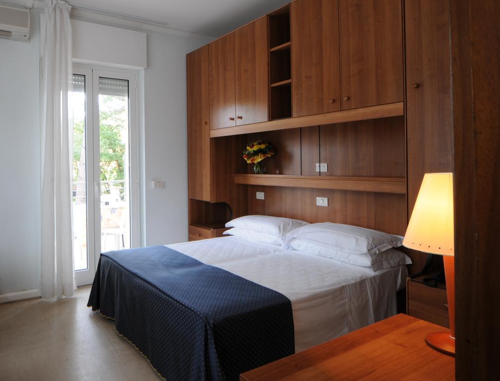 Hotel Mimosa Lignano Sabbiadoro Chambre photo