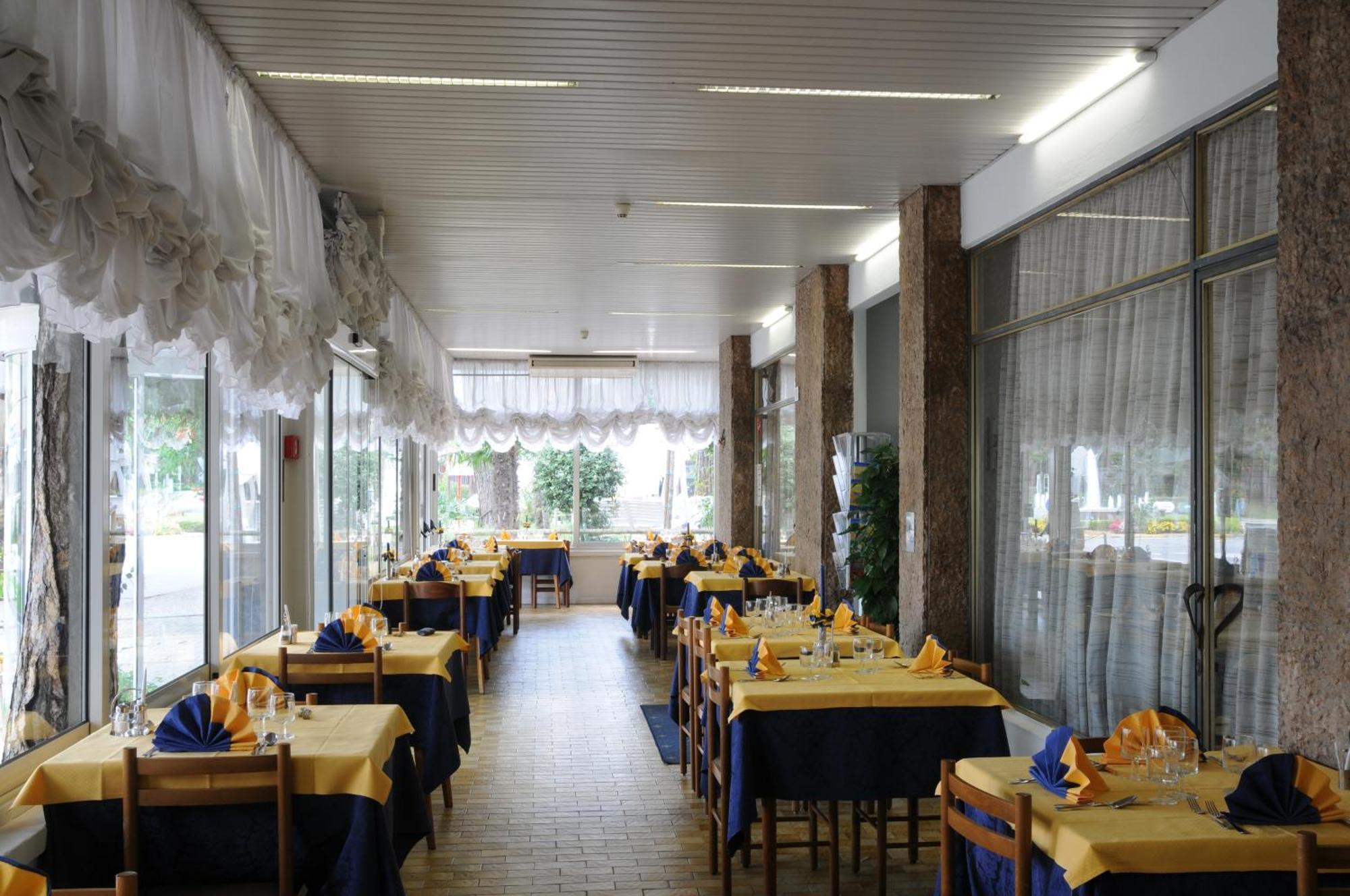 Hotel Mimosa Lignano Sabbiadoro Extérieur photo