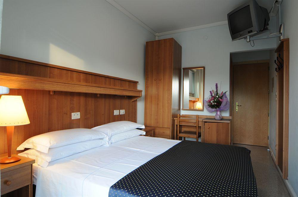 Hotel Mimosa Lignano Sabbiadoro Extérieur photo