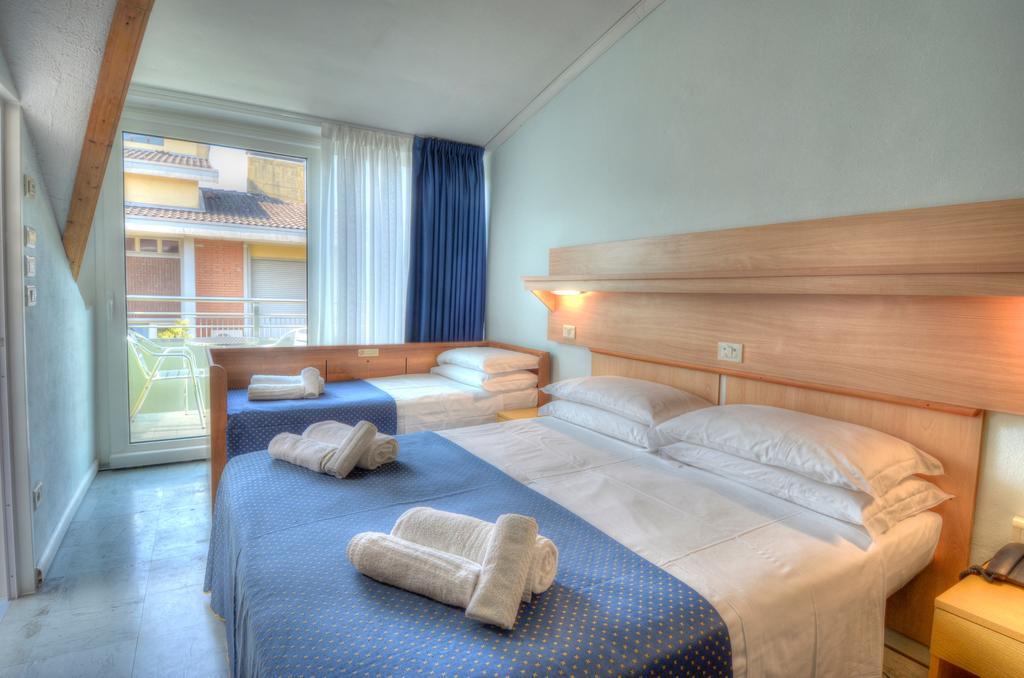 Hotel Mimosa Lignano Sabbiadoro Extérieur photo