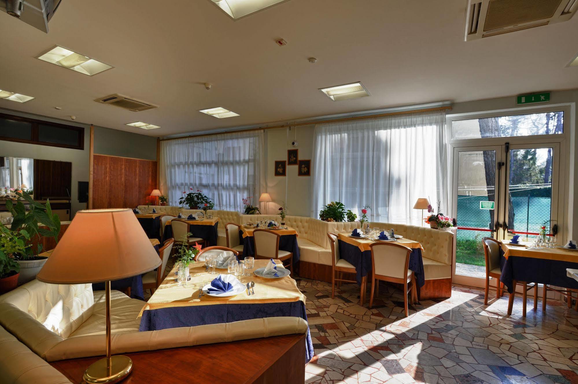 Hotel Mimosa Lignano Sabbiadoro Extérieur photo