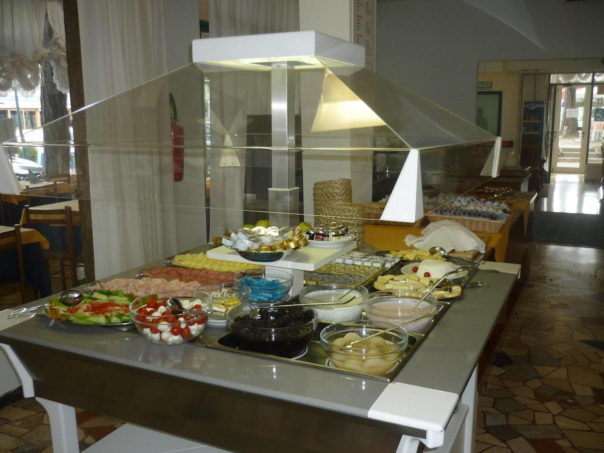 Hotel Mimosa Lignano Sabbiadoro Extérieur photo