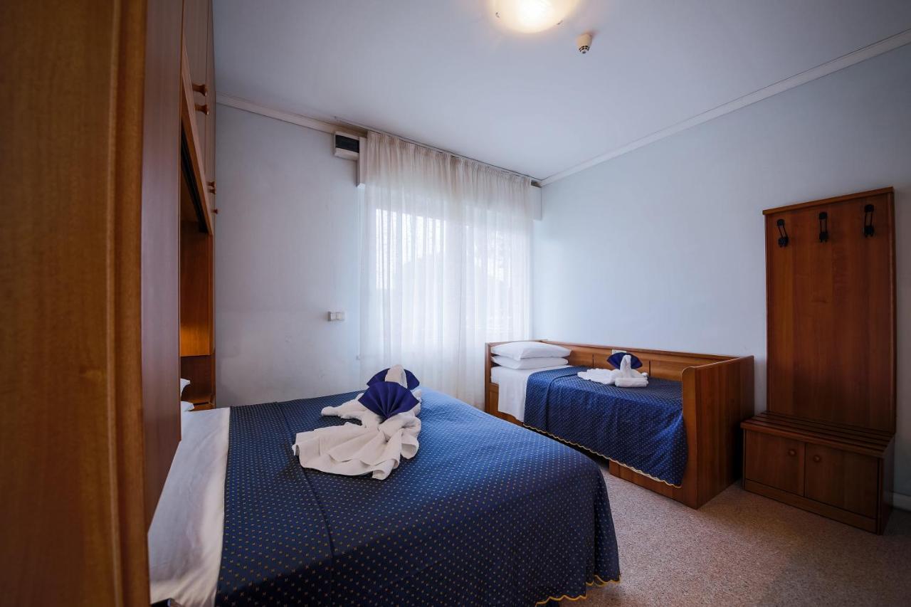 Hotel Mimosa Lignano Sabbiadoro Extérieur photo