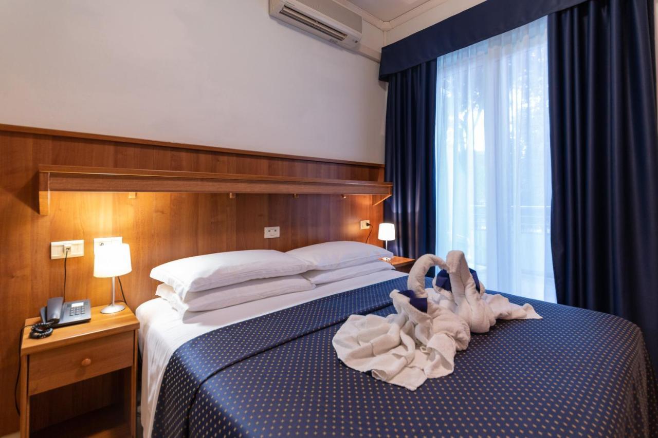 Hotel Mimosa Lignano Sabbiadoro Extérieur photo