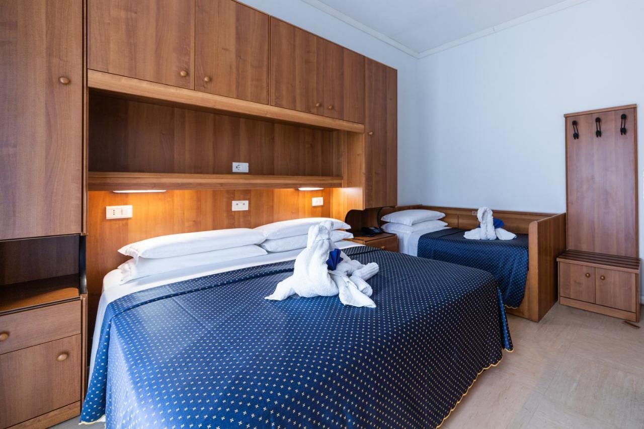 Hotel Mimosa Lignano Sabbiadoro Extérieur photo